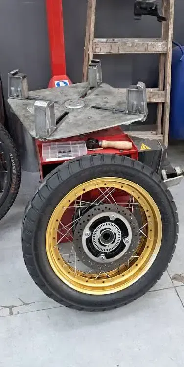 Frente de Taller de motos centro malvin